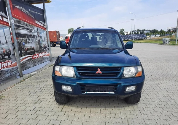 Mitsubishi Pajero cena 23800 przebieg: 268523, rok produkcji 2004 z Pińczów małe 106